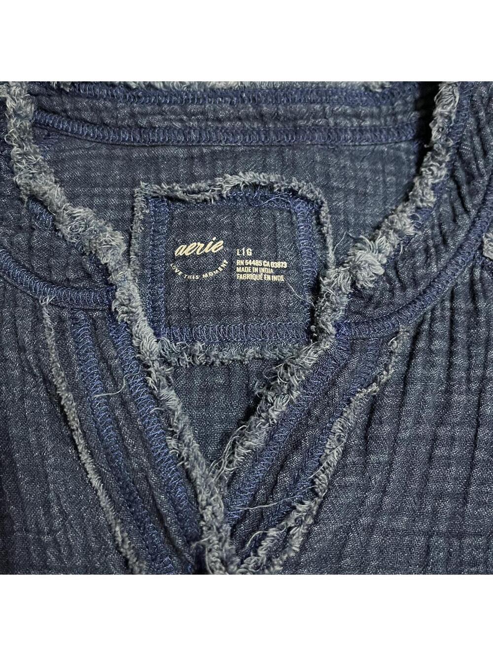 Navy blue Aerie button up shirt with frayed edges #fairycore - Picture 3 of 3